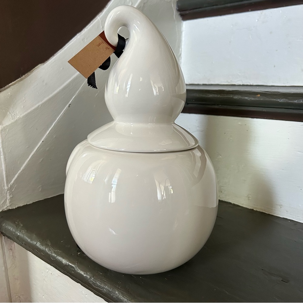 Johanna Parker Large Ghost Cookie Jar - Picture 7 of 12